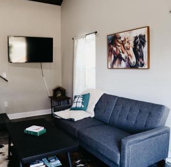 New Braunfels Casa | Creed's Cottage at Four Oaks