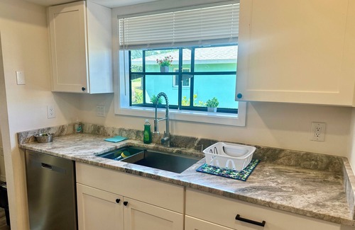 Venice Casa | Creek Golf course front home minute from DowntownVenice Florida.