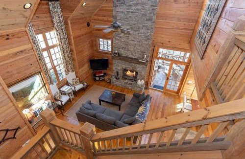 Sapphire Casa | Creek House