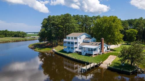 Temperanceville Casa | Creek House - Waterfront Oasis on Holden