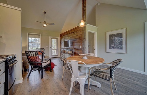 Hayesville Casa | Creekfront Hayesville cottage with beautiful sunrise and sunset views!
