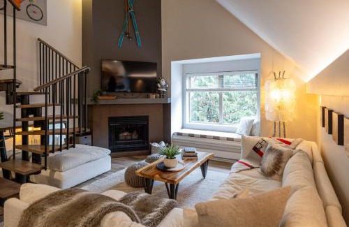 Whistler Creekside Apartamento | Creekside 3BR, Sleeps 8 Pool, Hot Tub, Walk to Lakes