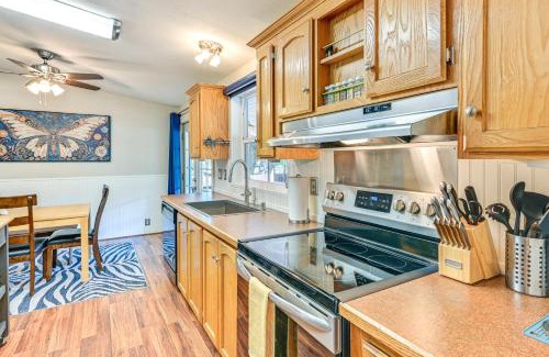 Buena Vista Casa | Creekside Buena Vista Retreat Walk to Main St!
