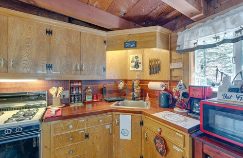 Camp Connell Cabina | Creekside Cabin By Calaveras Big Trees State Park
