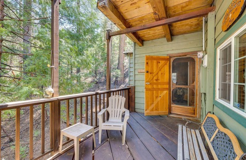 Camp Connell Cabina | Creekside Cabin By Calaveras Big Trees State Park