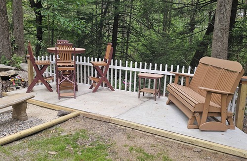 Jefferson Township Cabina | Creekside Cabin @ Kooser State Park in the Laurel Highlands of Pennsylvania
