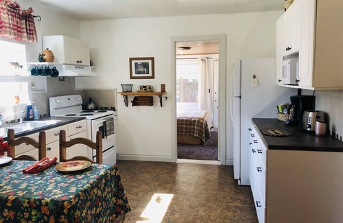 Oakhurst Casa | Cabina Bearfoot por el arroyo cerca de Yosemite