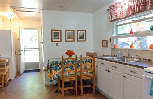 Oakhurst Casa | Cabina Bearfoot por el arroyo cerca de Yosemite