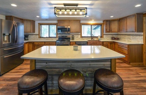 Coeur d'Alene Casa | Creekside Cabin - Quiet Cabin 23 Minutes from Town