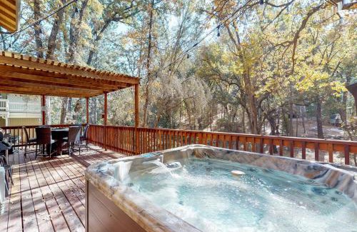 Groveland Casa | Creekside Cabin