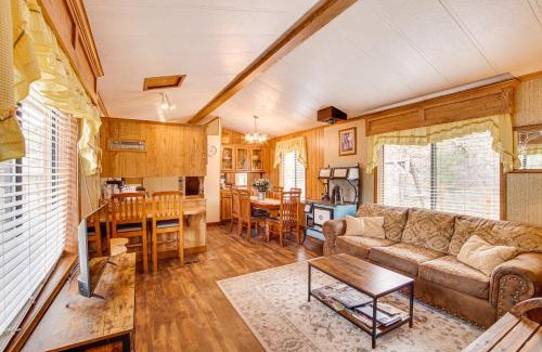Panguitch Casa | Creekside Cabin with Deck and Views in Panguitch!