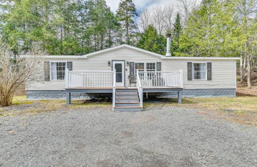 Tannersville Casa | Creekside Catskills Getaway Near Hunter Mountain