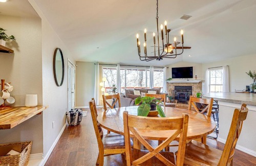 Belton Casa | Creekside Cottage with Deck and Hot Tub in Belton