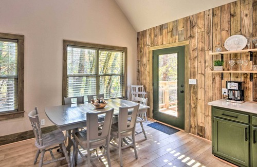 Williamstown Casa | ¡NUEVO! ¡Retiro de artesanos de Creekside en North GA Mtns!