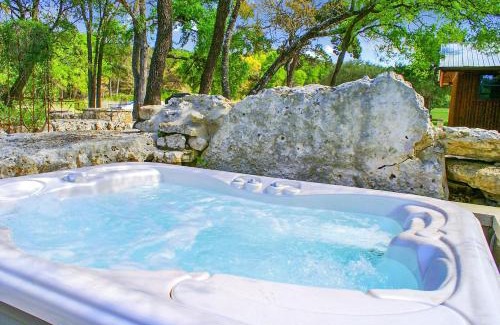 Wimberley Casa | Creekside Falls