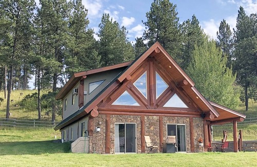 Hill City Casa | * NUEVO EN VRBO Creekside Gem