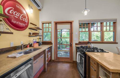 Moab Casa | Creekside Guest Cottage - 61 E 200- 1 Bed