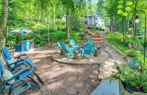 Hendersonville Apartamento | Creekside Hendersonville Haven: Hot Tub & Fire Pit