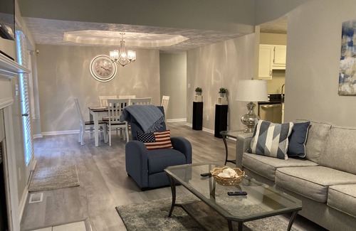 South View Casa | Creekside Hot Tub House