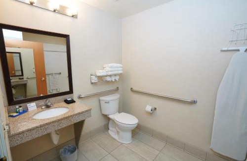 Douglas County Hotel | Creekside Hotel & Suites