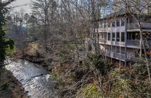 Otto Casa | Creekside Lodge