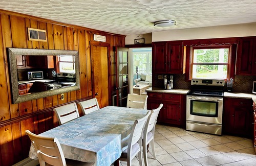 Bodines Casa | Creekside Manor en el ‘Sock