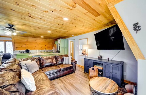 Ellijay Cabina | Creekside Retreat on Mountaintown Creek