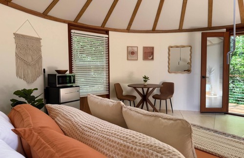 Balsam Grove Cabina | Creekside Yurt - The Whisperer