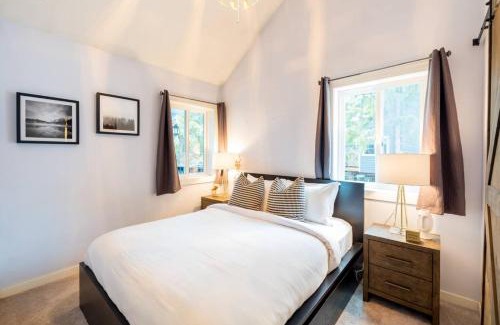 Whistler Creekside Apartamento | Creekside1BR, Near Valley Trail, Patio, BBQ, Free Prkng