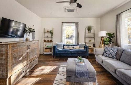 Grass Valley Casa | Creektown Cottages The Dogwood