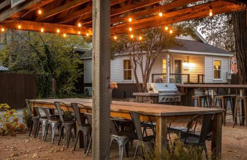 Grass Valley Casa | Creektown Cottages The Dogwood