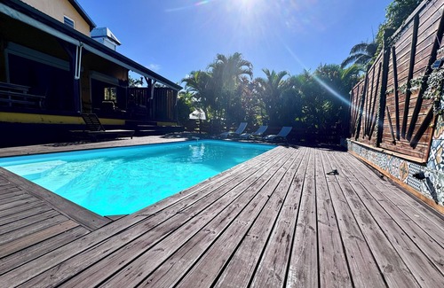 Petit-Bourg Villa | Creole villa with swimming pool