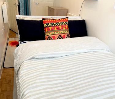 Chadwell Apartamento | Crescent Apartment - Two bedroom
