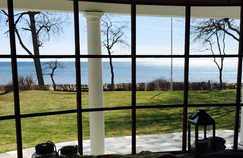 Waverly Beach Cabaña | Crescent Beach Cottage (Ontario / Buffalo) Lake Front