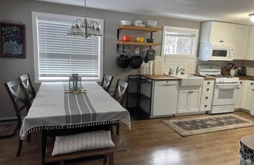 Crescent Casa | Crescent Cabin by Lakes & Rivers
