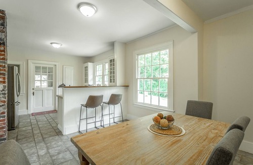 Chattanooga Casa | Crescent Cottage | Close to Crabtree Farms Venue + Downtown Chattanooga!! | 3 Bed, 2 Bath