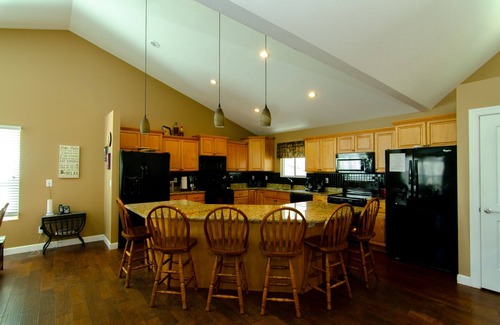 La Follette Casa | Crescent Moon at Lakeside Estates; Double Decker Dock w/Slide; Hot Tub