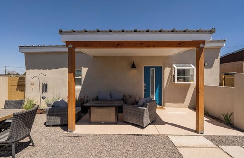 Santa Fe Casa | Crescent Moon Casita
