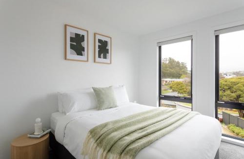 South Launceston Casa | Crescent Townhouse close to LGH