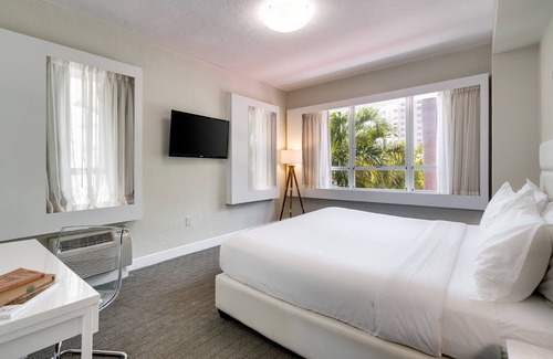 City Center Hotel | Crest Hotel Suites