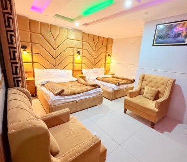 Loralai District Hotel | Crest View Hotel