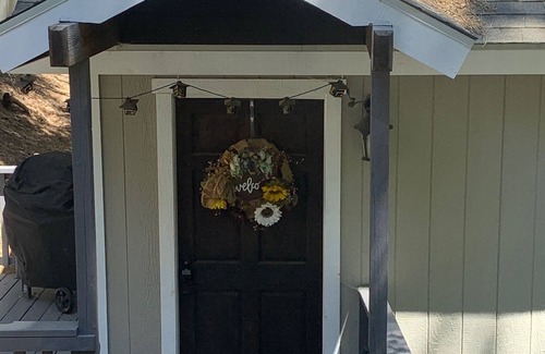Crestline Cabina | Crestline Blissful Cabin Escape - Private Guest House near Lake!