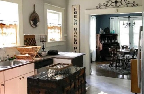 Crestline Heights Casa | Crestwood Casa: Amazing Spa bathroom & HOT TUB
