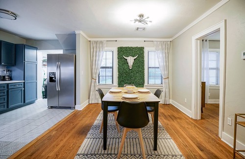 Crestwood Cabaña | Crestwood Cottage