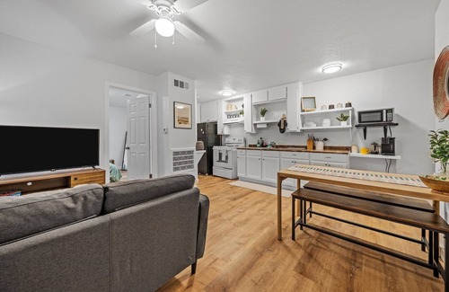 University Casa | -