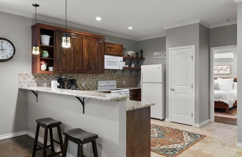 Dripping Springs Casa | Cricket Hill Ranch | Barndominium