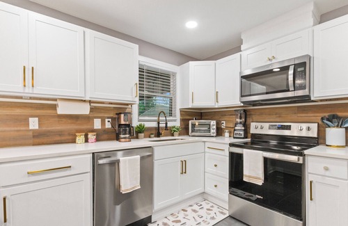 Tuscaloosa Casa | Crimson Charm Getaway