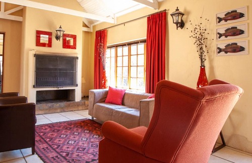 Dullstroom Apartamento | Crimson Cottage