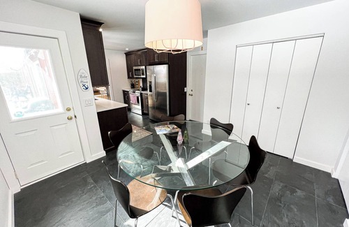Lake George Casa | Crimson Pine