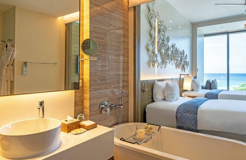 Yapak Hotel | Crimson Resort & Spa Boracay